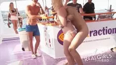 Oynat Onun Günü İçin Yatta Porno İyi Sikişmek İçin Herkes İçin Becerdin