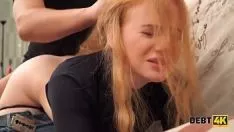 Abspielen Weinen, wenn ihr Stiefbruder ihre Muschi hart mit der Fertigstellung fickt