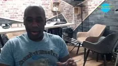 Reproduzir Entrevista com estrelas fofas e gostosas