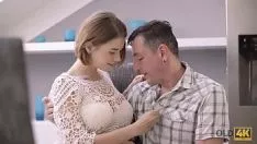 Oynat Klip porno 2020 4K ile milfa bu zor sikikleri