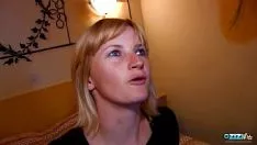 Jouer Questa donna matura con la figa rasata viene inculata molto intensamente
