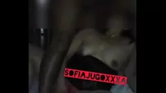 Redare Soția le face o muie prietenilor soțului ei: experiență încornorat
