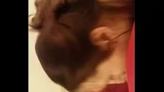 Oynat busty beyaz kız verir bir epik oral seks ile onu büyük göt