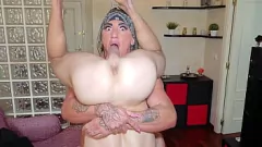 Reproducir La musculosa Mike Bigcock se folla a un chico delgado en un encuentro anal