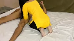Reproduzir Sexo proibido em família da madrasta Punjabi em filme completo em hindi