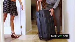 تشغيل لا يمكن أن يحصل Averie Moore الشقراء النحيف على ما يكفي