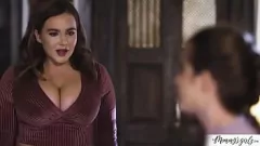 تشغيل STEPMOM نادية نوخا في مكثفة مثليه 69 مع Big-Titted ناتاشا لطيفة